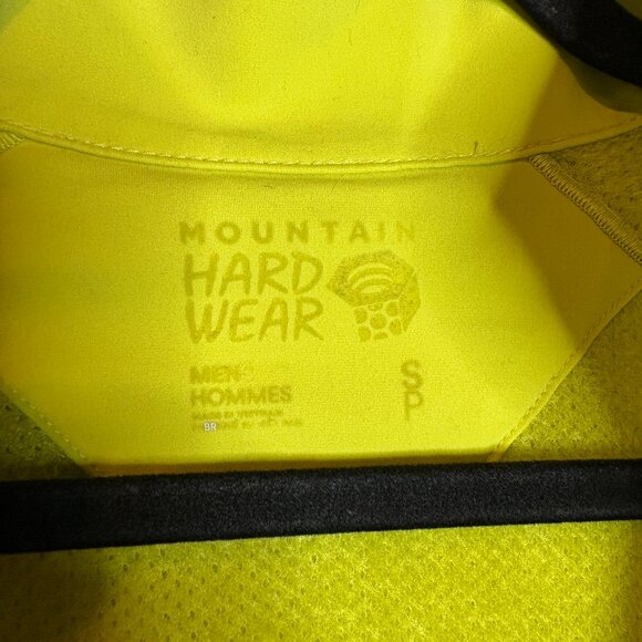 Mountain Hardwear Men's Airmesh 1/2 Zip in Starfruit - Picture 4 of 6